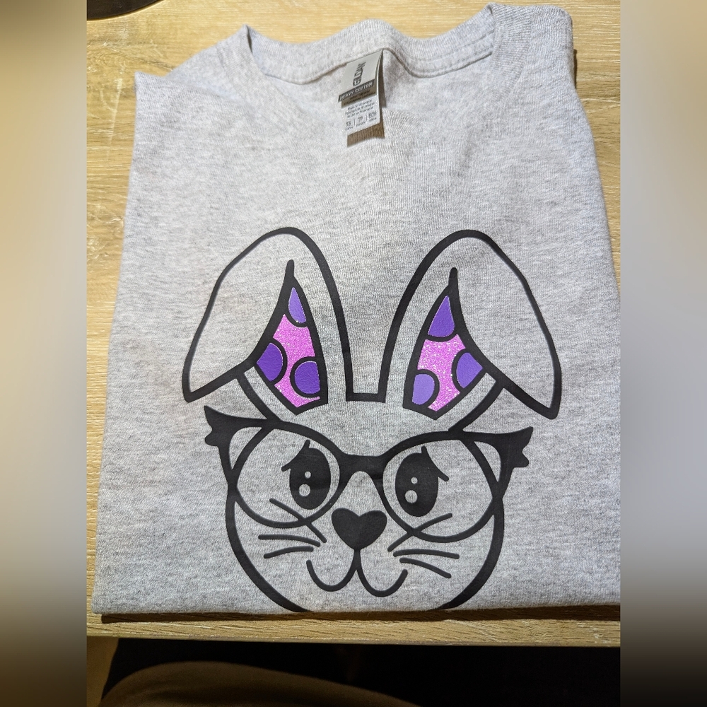 Brand New Gray and Purple Short Sleeve Gildan Tee - XS Youth.